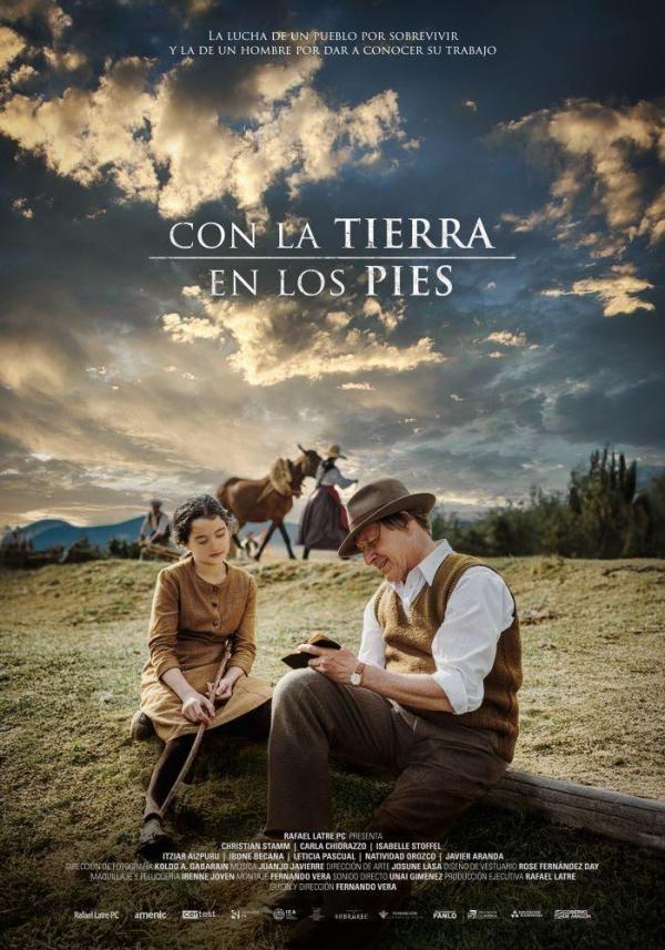 Caratula CON LA TIERRA EN LOS PIES